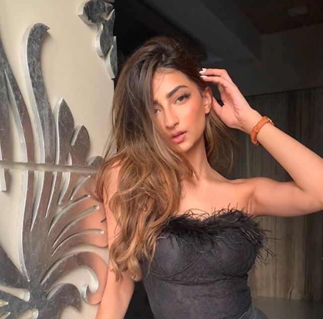 Palak Tiwari Latest Instagram Pics